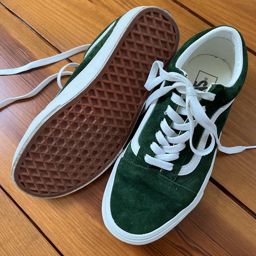 Vans Old Skool Premium Pig Suede Sneaker in Douglas Fir Green - Size 7